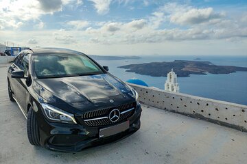 Santorini: Private Transfers From / To the Airport (JTR)