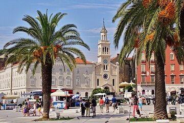 Diocletian Palace and Old Town Walking Tour