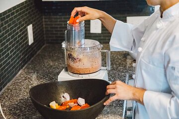 Authentic Paella Cooking Class in Madrid