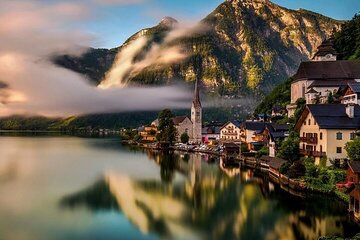 Private Day Tour of Salzburg and Hallstatt from Munich