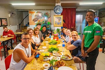 Siem Reap Morning Market & Food Tour by Tuk Tuk 