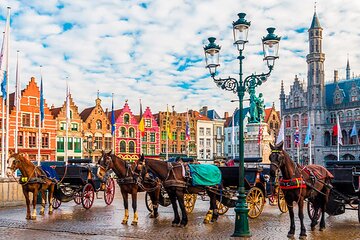 Bruges Highlights Private Trip from Paris with Boat and Beer