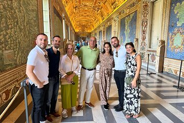 Rome in a Day Tour with Maria: Vatican Sistine Chapel & Colosseum