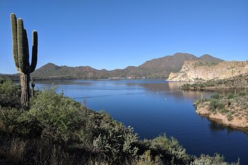 Guided Hike: Saguaro Lake View 