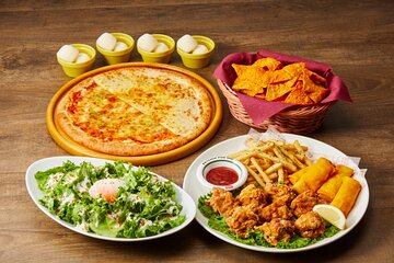 1 Hour Karaoke Room with Set Menu and Unlimited Drinks in Osaka