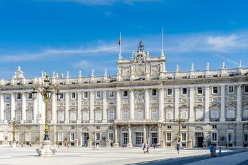 Royal Palace of Madrid and Gardens: Guided tour with entrance