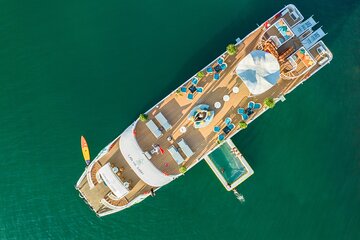 Explore Cat Ba, Lan Ha Bay with 5-Star Day Cruise from Hanoi