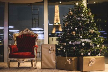Christmas Lunch Cruise in Paris