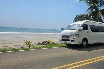 Private Transfer from Liberia Airport to Hotel Luna Llena