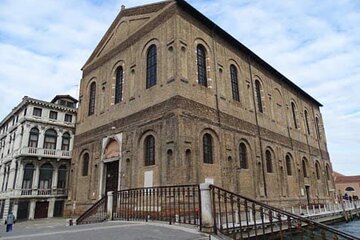 Biennale Off: Exploring External Pavilions and Collateral Events