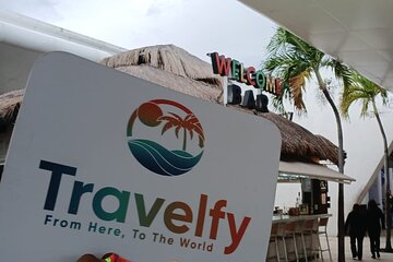 Round Trip Transfer from Cancun Airport to Moon Palace Hotel