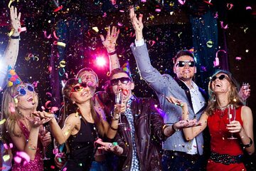 New Year’s Eve Pub Crawl with Open Bar in Berlin