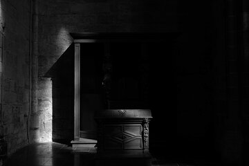 Paris Occult and the History of the Dark Arts Private Tour