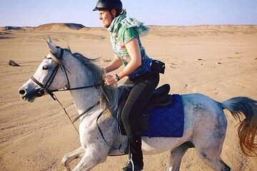 Explore The Desert &The Sea on a Horse Riding Cruise in Hurghada