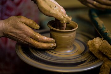 Lombok: Traditional Pottery, Sukarara Weaving and Merese Hill