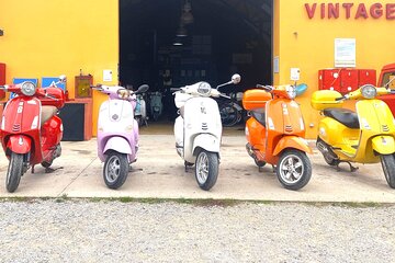 Discover the Hidden Gems of Val d'Orcia by Vespa!