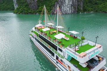 Hanoi : Ha Long Bay Apollo Day Cruise with Limousine and Buffet
