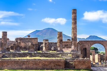 Small Group Tour from Rome: Day Trip to Pompeii, Positano and Amalfi