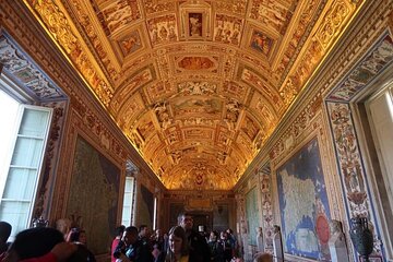 Basilica Access, Museum and Sistine Chapel Skip-the-Line Tour 