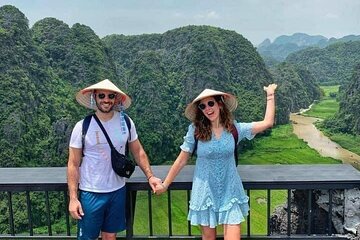 Hanoi - Ninh Binh 1 Day: Trang An, Hoa Lu, Mua Cave by Boat, Bike
