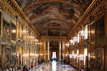 Palazzo Colonna - A History in Gold and Marble
