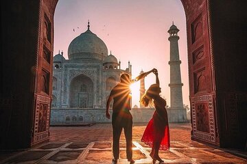 Taj Mahal Agra Fort Fatehpur Sikri Day Trip from Jaipur