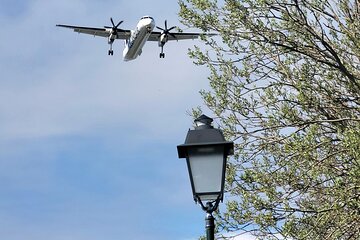 Keflavik Airport Private Transfer up to 7 Passengers