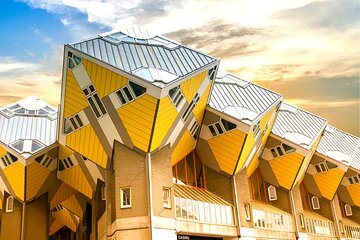 Private transfer: Amsterdam to Rotterdam with 2h Sightseeing stop