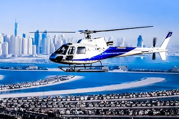 Experience Dubai’s Skyline with Helicopter Tours & Transfers