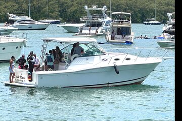 Miami Private 38’ Express Cruiser Yacht with Captain 