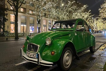 Private tour Paris Christmas lights tour 2 hours in Citroën 2CV