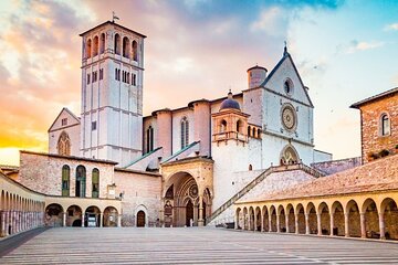 Visit Assisi and Orvieto from Rome for small groups
