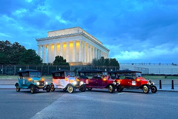 Washington DC Moonlight Tour by Electric Cart or Vintage Car