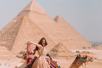 8 Hours Private Giza Pyramids,Sphinx ,Egyptian Museum&Market Tour