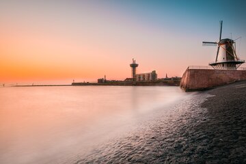 Private transfer: Amsterdam to Vlissingen, 2h stop in Rotterdam