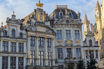 Brussels Walking Tour with Chocolate and Culture