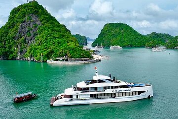 Hanoi to Ha Long Bay: Symphony Cruise with Bus , Buffet & Jacuzzi