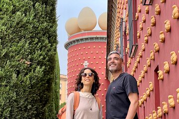 Private Dalí Museum Half Day Tour from Barcelona
