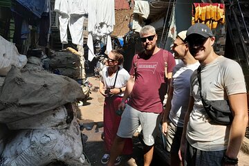 2 Hours Dharavi Slum Tour with Local Guide 