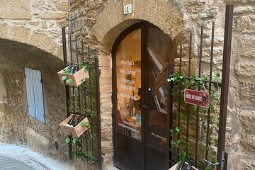 Wine tasting workshop of Châteauneuf du Pape