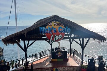 Private Tour Negril 7 miles Beach & Rick's Cafe From Montego Bay