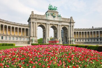 Private transfer from Bruges to Brussels, 2h Stop in Ghent