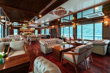 Premium Day Trip to Ha Long Bay from Hanoi on Traditional Cruise