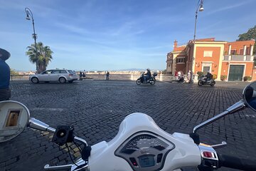 Rome Vespa Tour