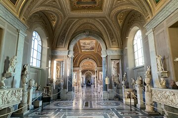 Private Tour Vatican Museum Sistine Chapel and St Peter Basilica