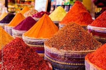 Delhi: Private Half-Day Guided Shopping Tour with Transfer