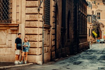 Romantic Couples Photoshoot on Rome Charming Street