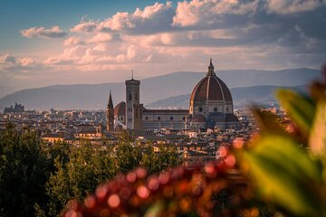 Timeless Elegance: Professional Photoshoot at the Duomo, Florence