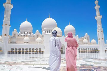 Dubai to Abu Dhabi Full-Day Sightseeing Tour