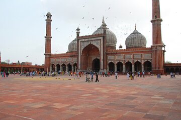 3-Days Spiritual Tour of Varanasi-Ganges Including Train Tickets